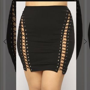 $Camden Lace Up Skirt